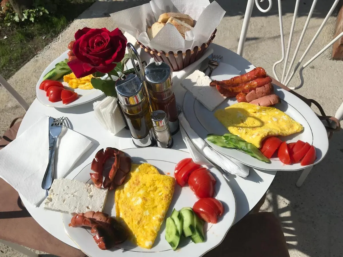 Intown Guesthouse Shkodra