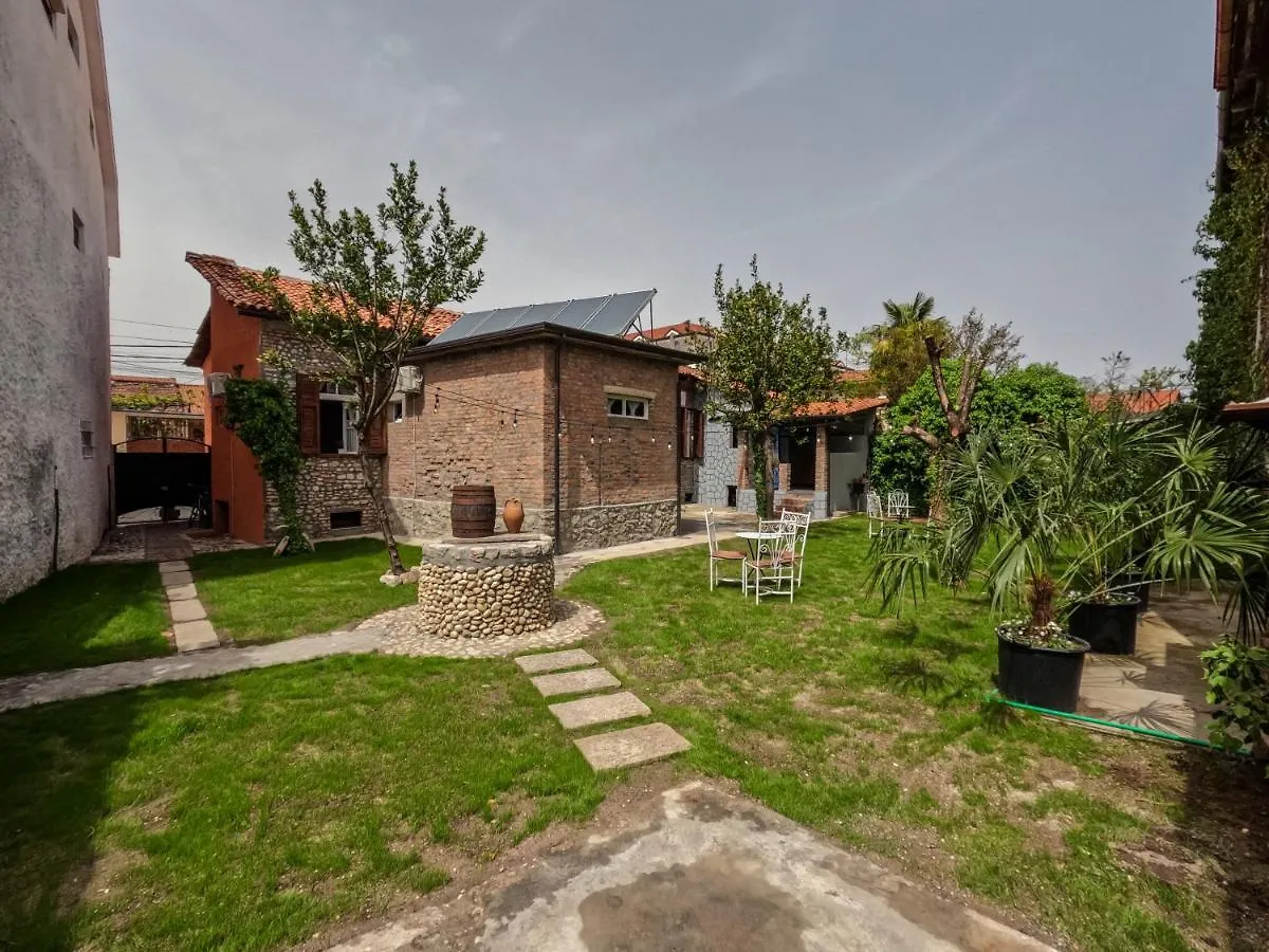 Intown Guesthouse Shkodër