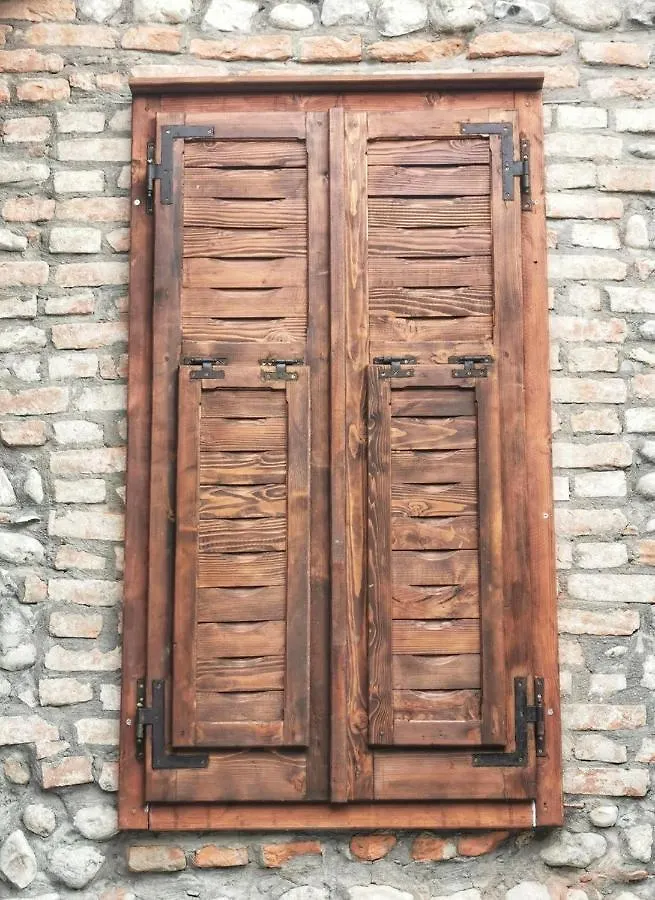 Intown Guesthouse Shkodra Gasthof
