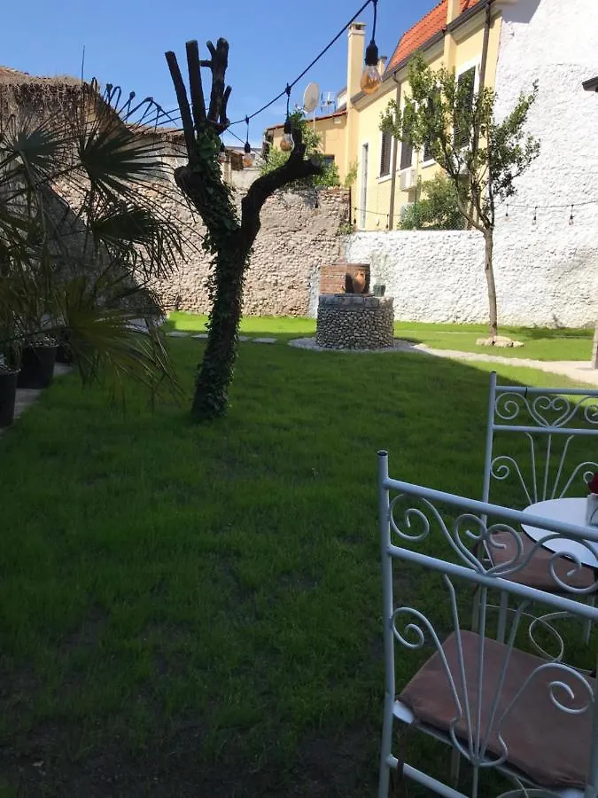 Gasthof Intown Guesthouse Shkodra