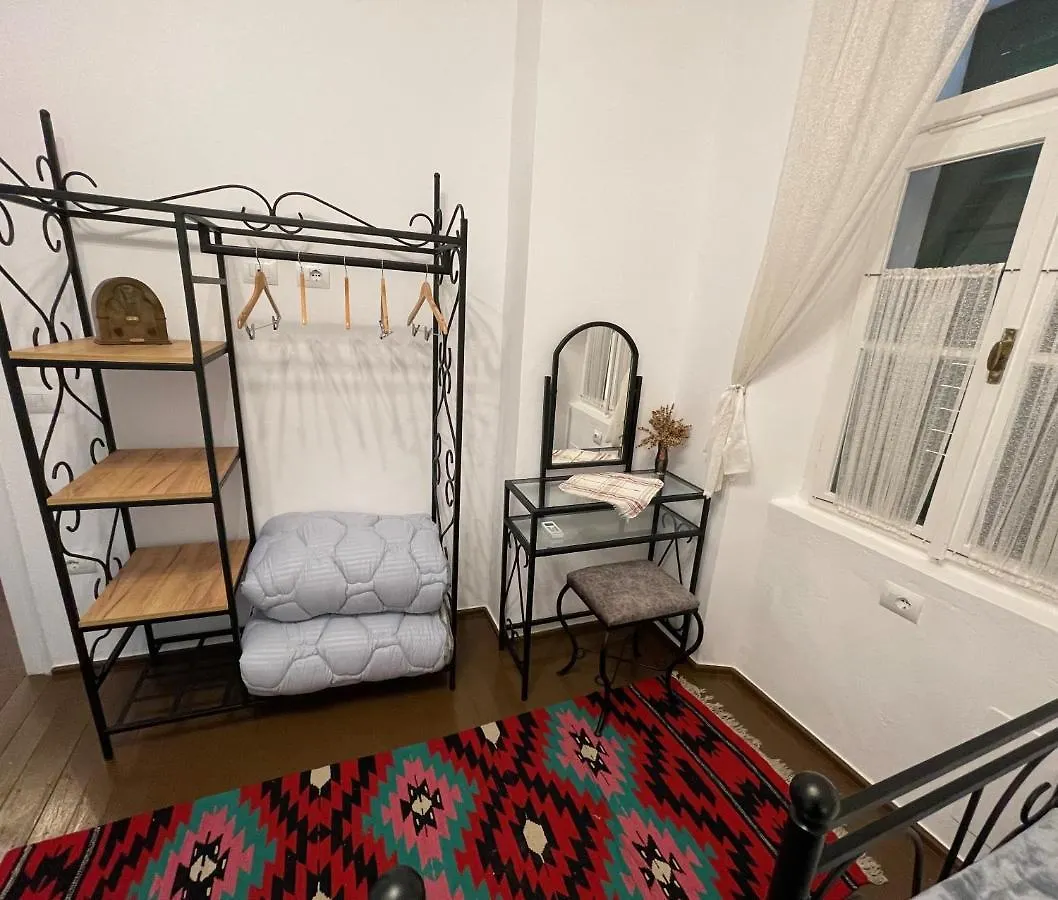 Intown Guesthouse Shkodra
