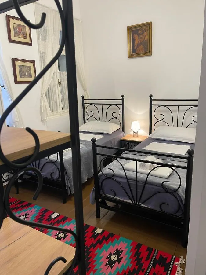 Gasthof Intown Guesthouse Shkodra