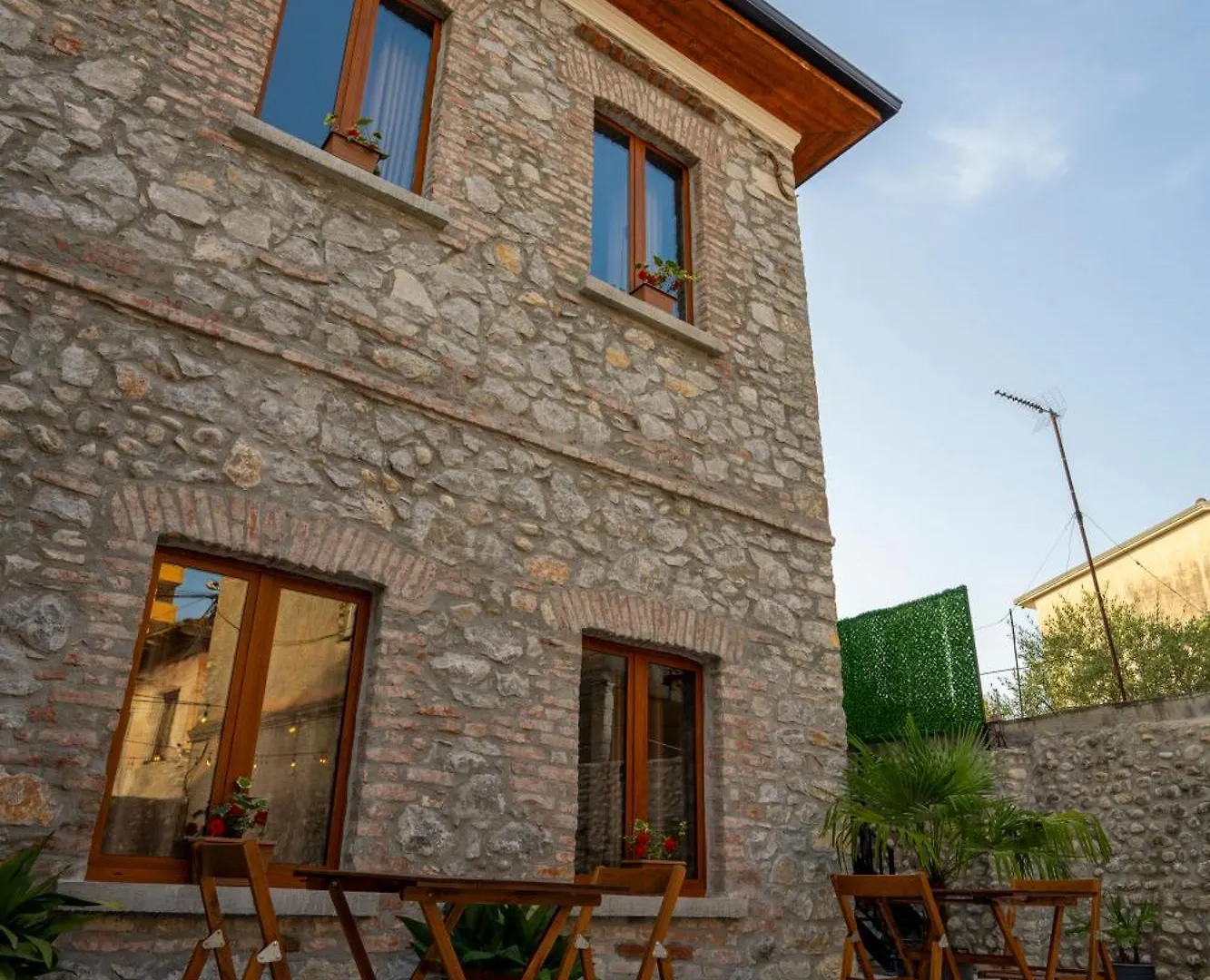 Intown Guesthouse Shkodra