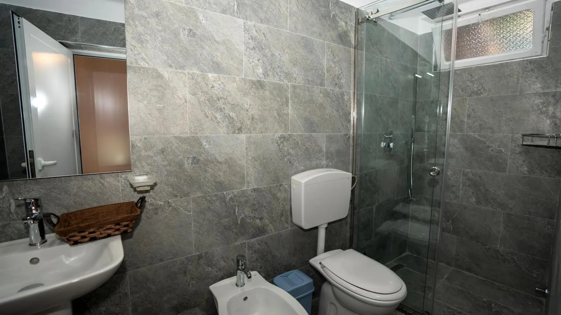 Intown Guesthouse Shkodra