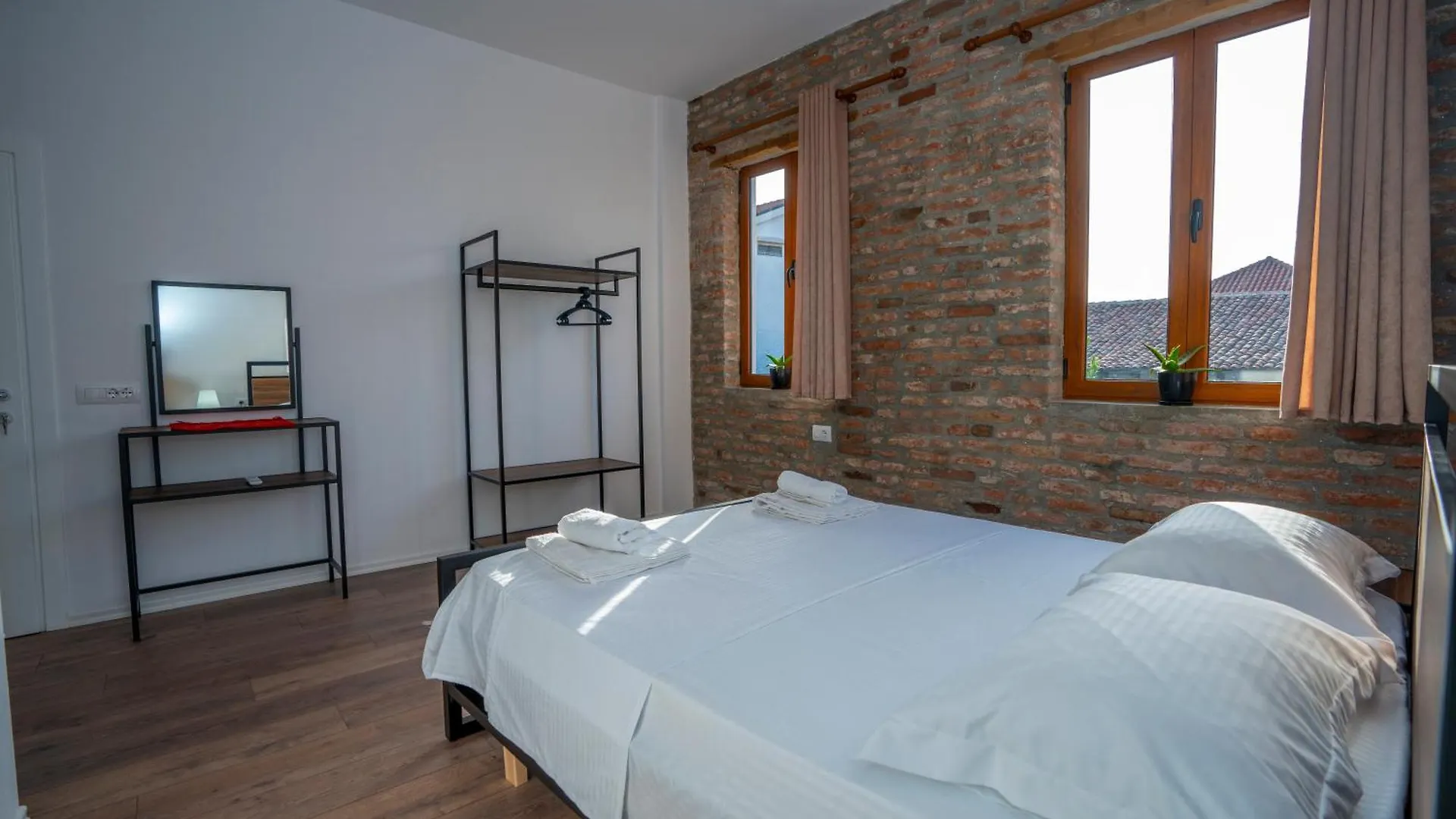 Intown Guesthouse Shkodra