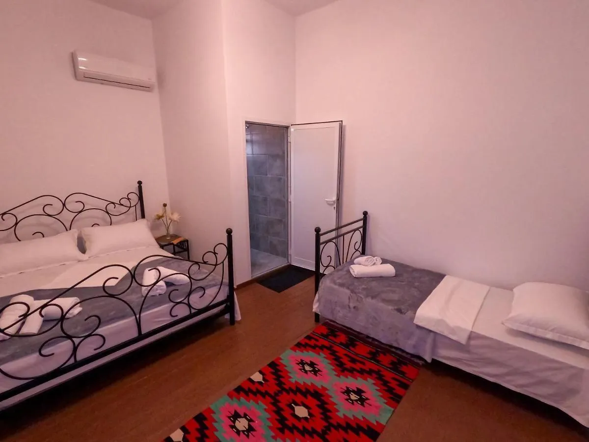 InTown Guesthouse Shkodër