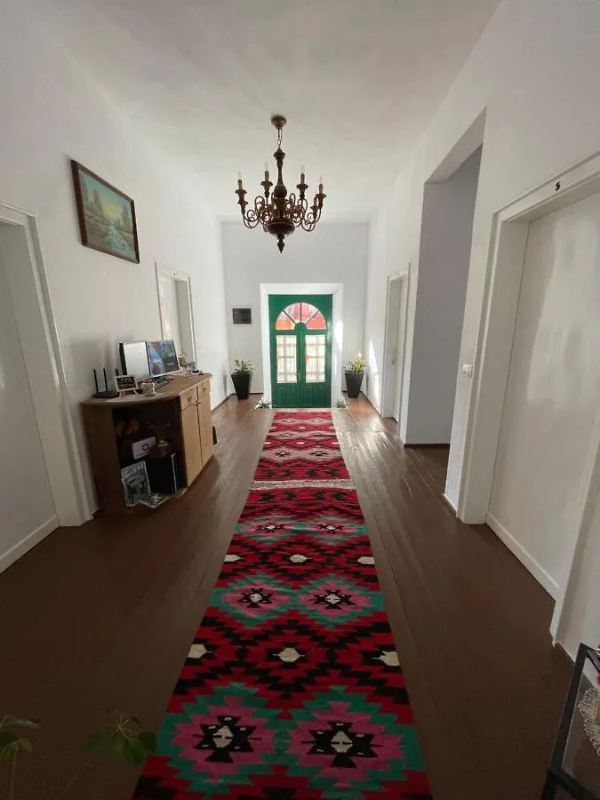 InTown Guesthouse Shkodër 0*,  Albanien