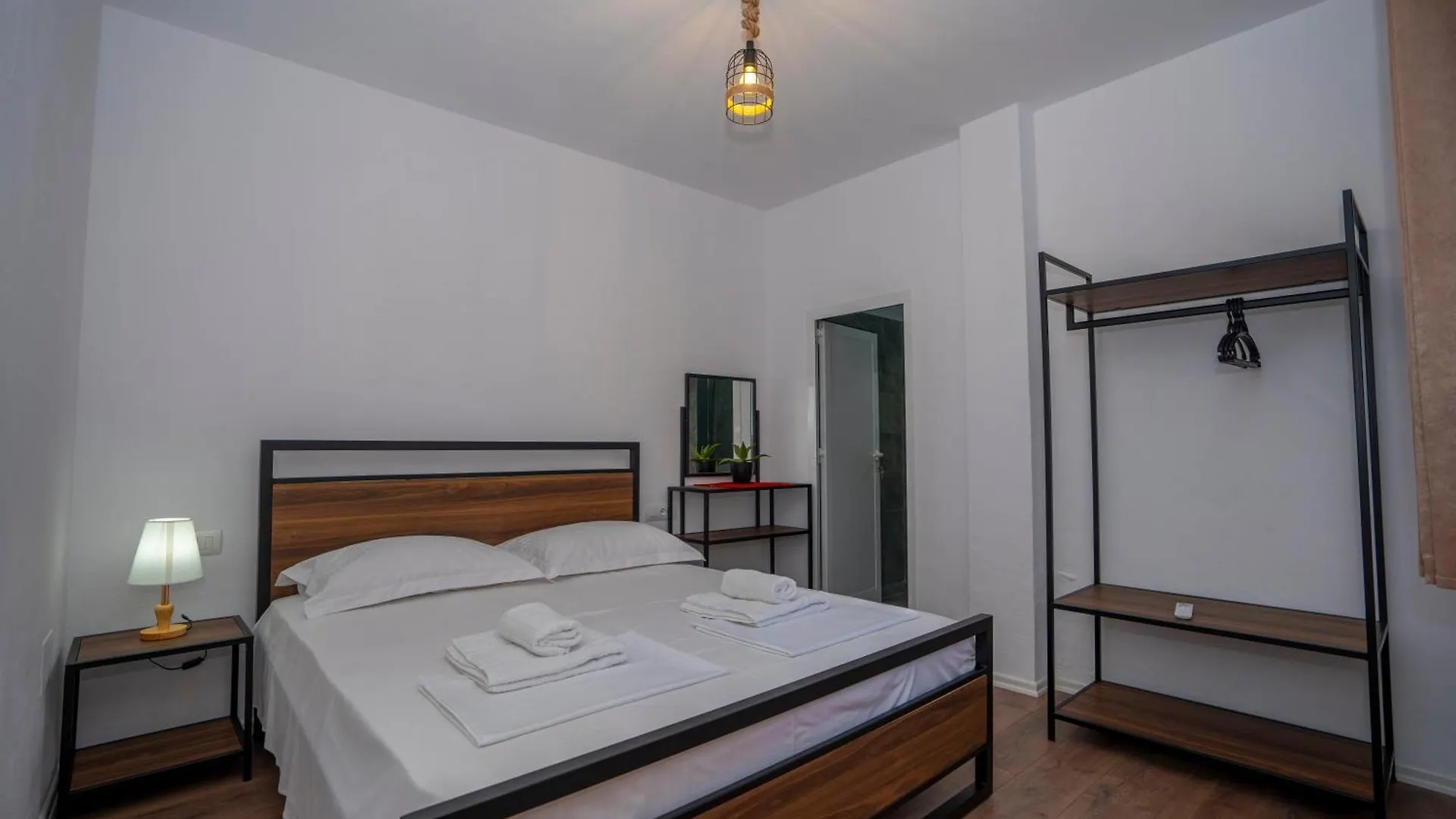 InTown Guesthouse Shkodër